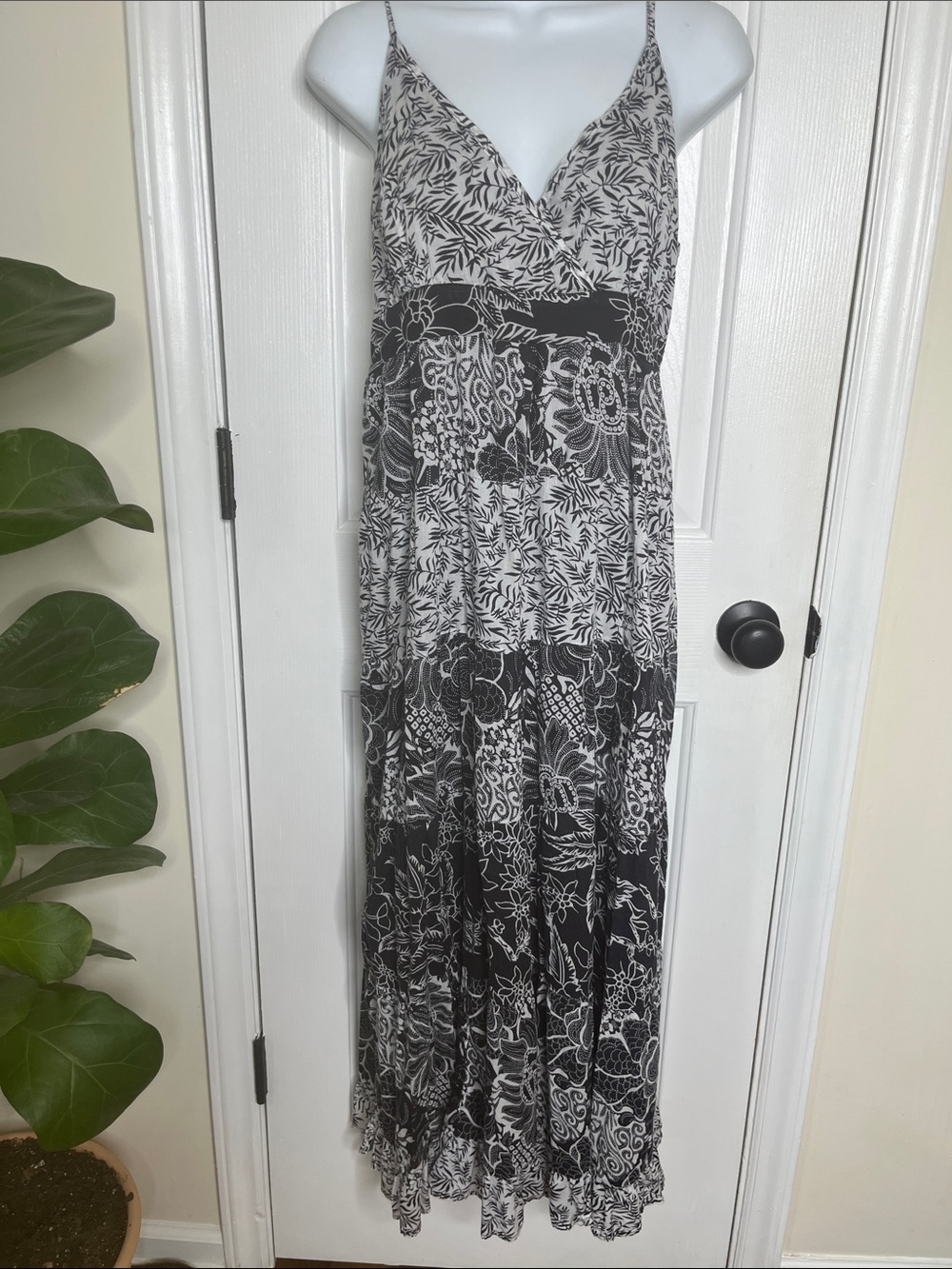 Jane Ashley Cotton Sundress Black White Adjustable Straps Lined Smocked Medium